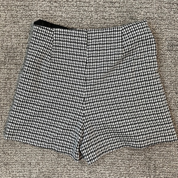 Patterned mini skort - Picture 2 of 3